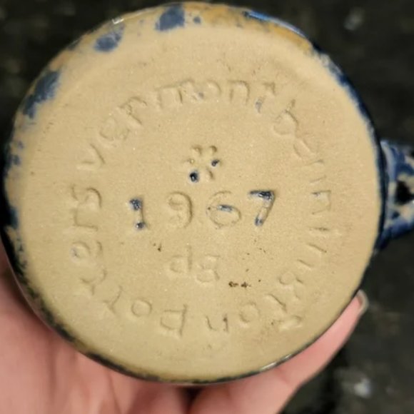 Vintage Bennington Potters Blue Agate 10oz Pottery Mug with thumb print handle - Picture 2 of 4